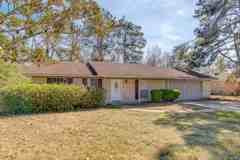 32 Forest Dr - Photo 1 of 1