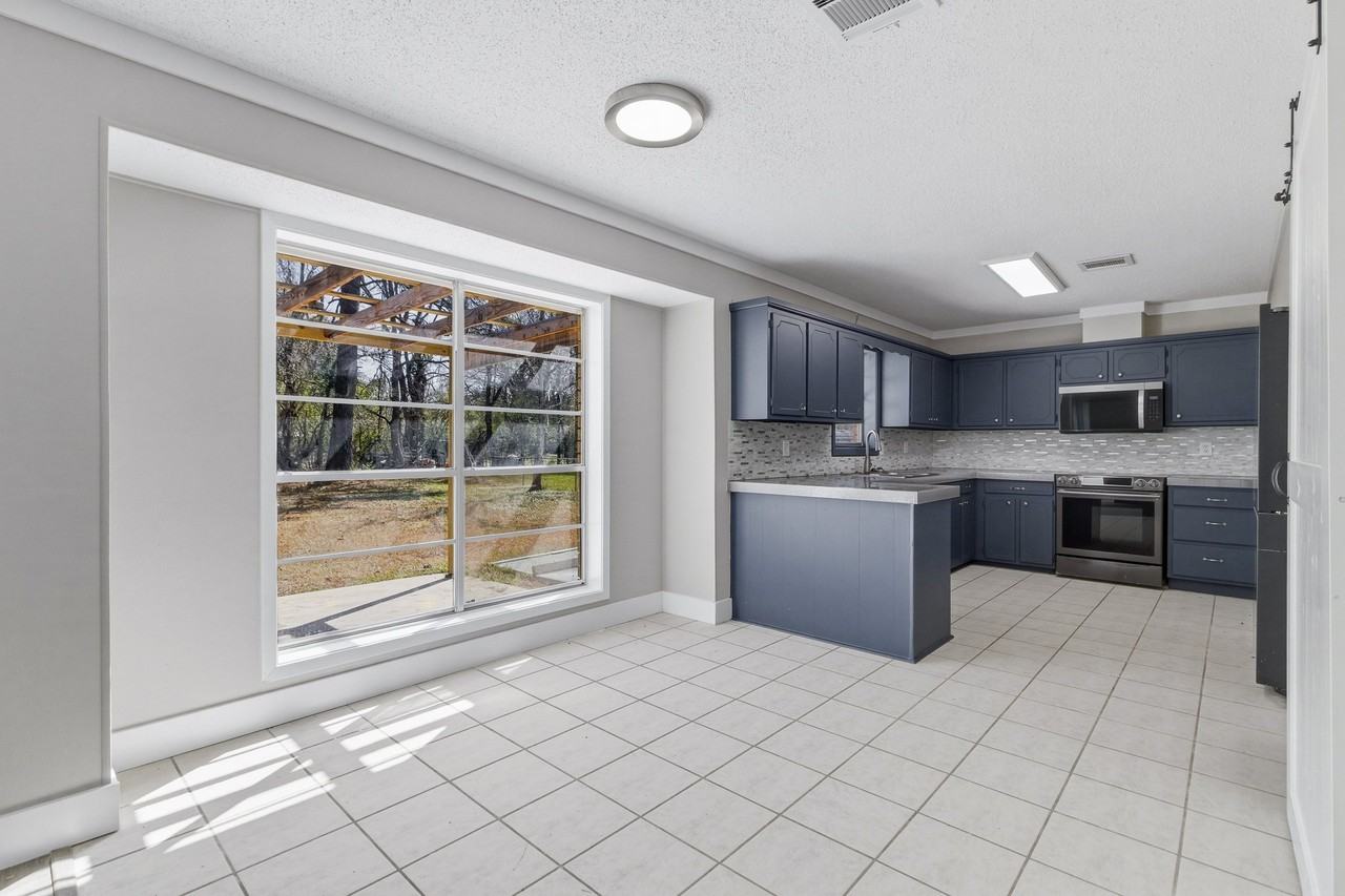 32 Forest Dr - Photo 6 of 22