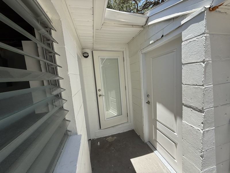 4034 S West Shore Blvd - Photo 5 of 20