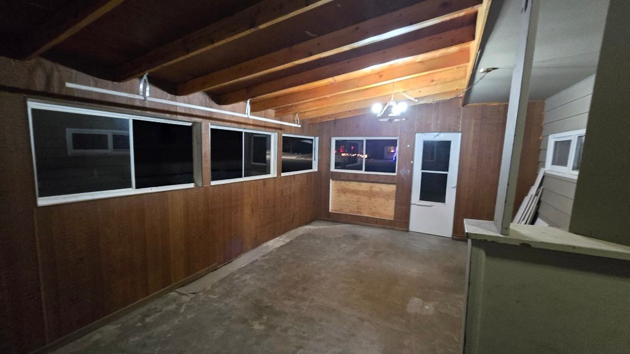 312 S 4th St - Photo 2 of 18