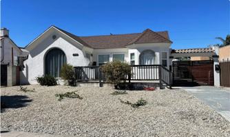 featured image of 1905 W 74th St