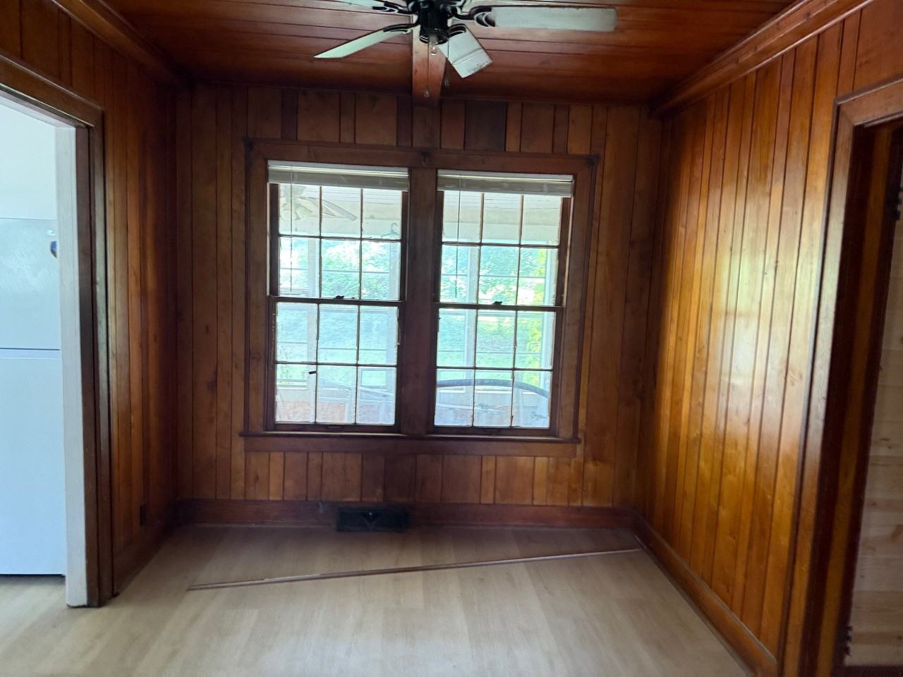 1117 W Semmes Ave - Photo 3 of 8