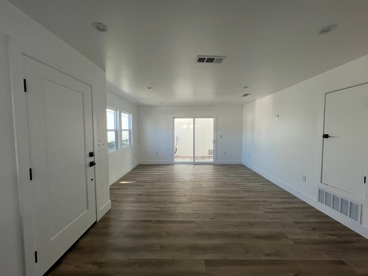 4816 Hedda St #1 - Photo 2 of 10