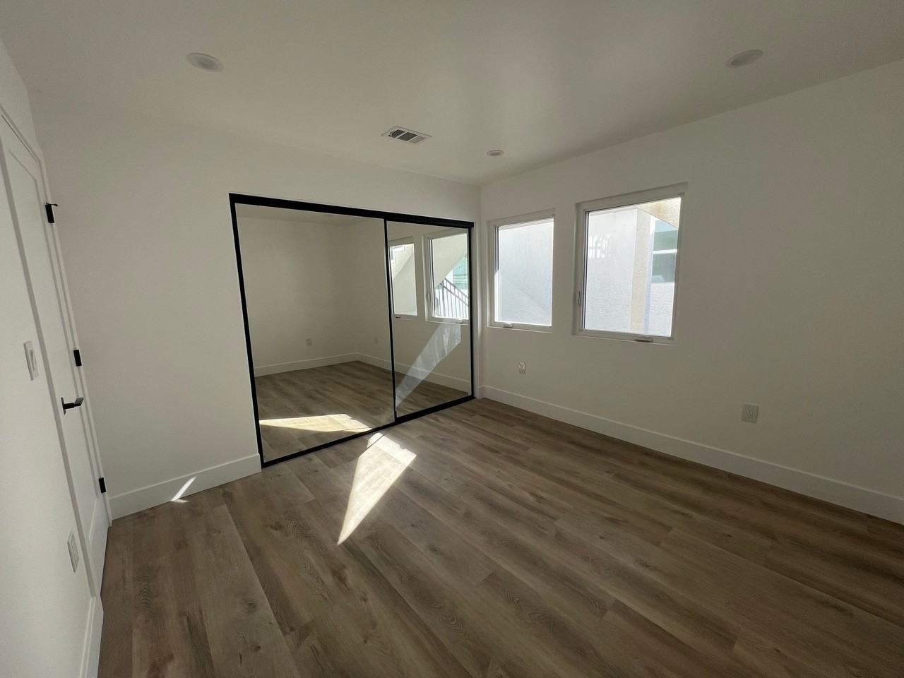 4816 Hedda St #1 - Photo 3 of 10