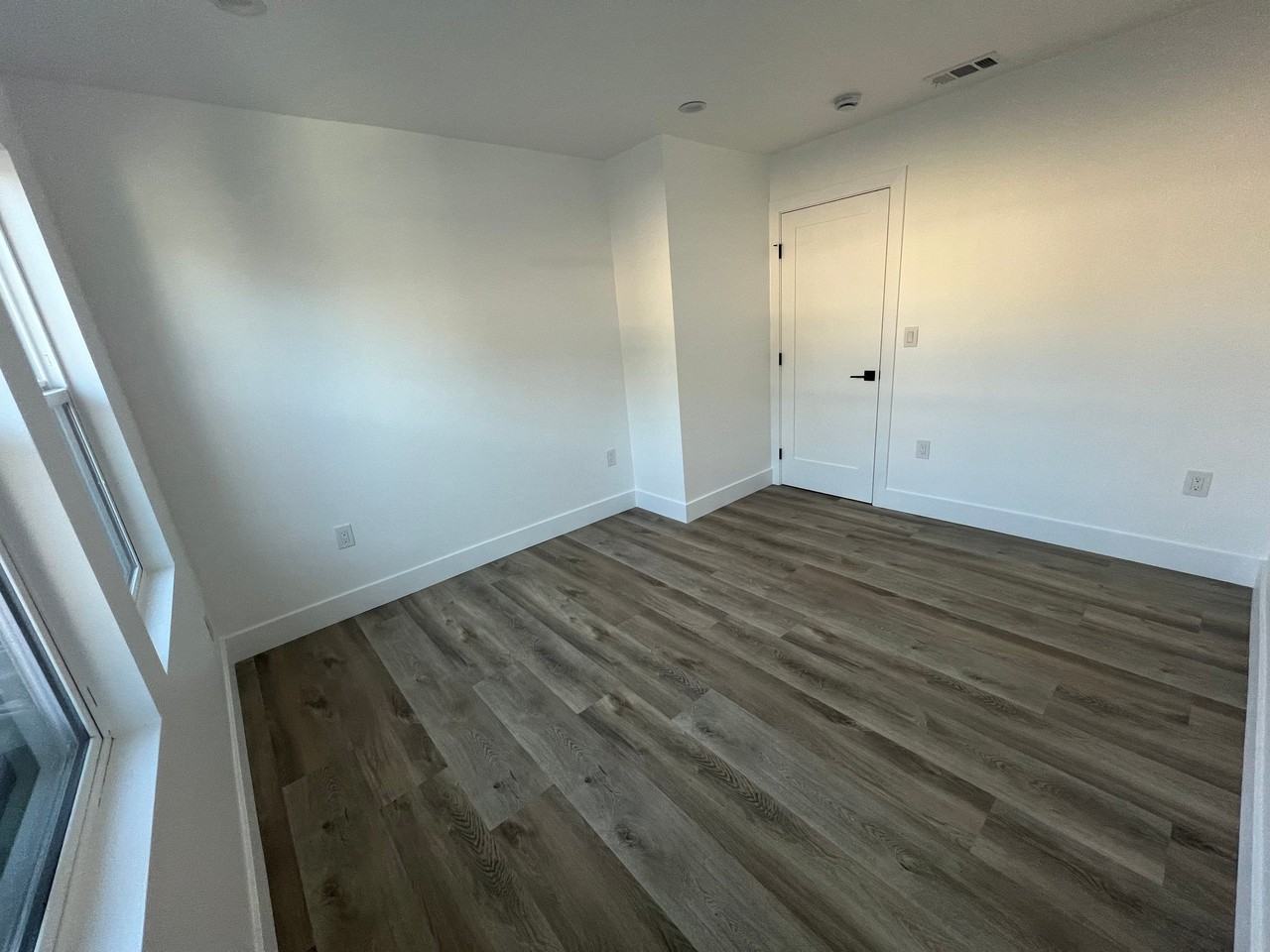 4816 Hedda St #1 - Photo 4 of 10