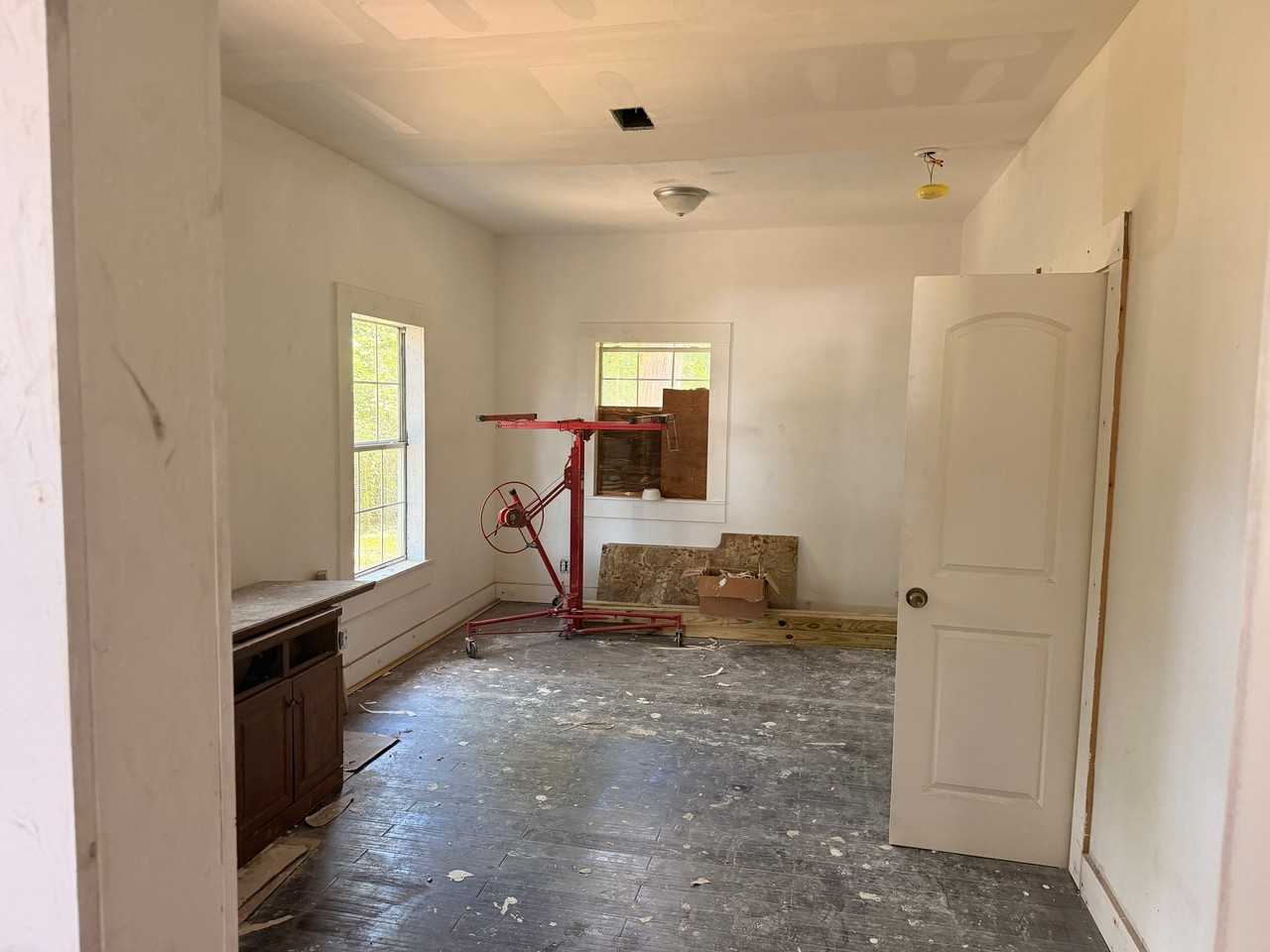 521 Feagin Dr - Photo 4 of 7
