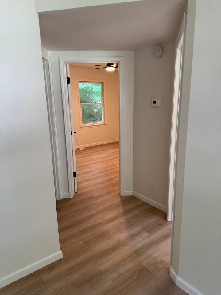 18068 Meyers Dr - Photo 4 of 15