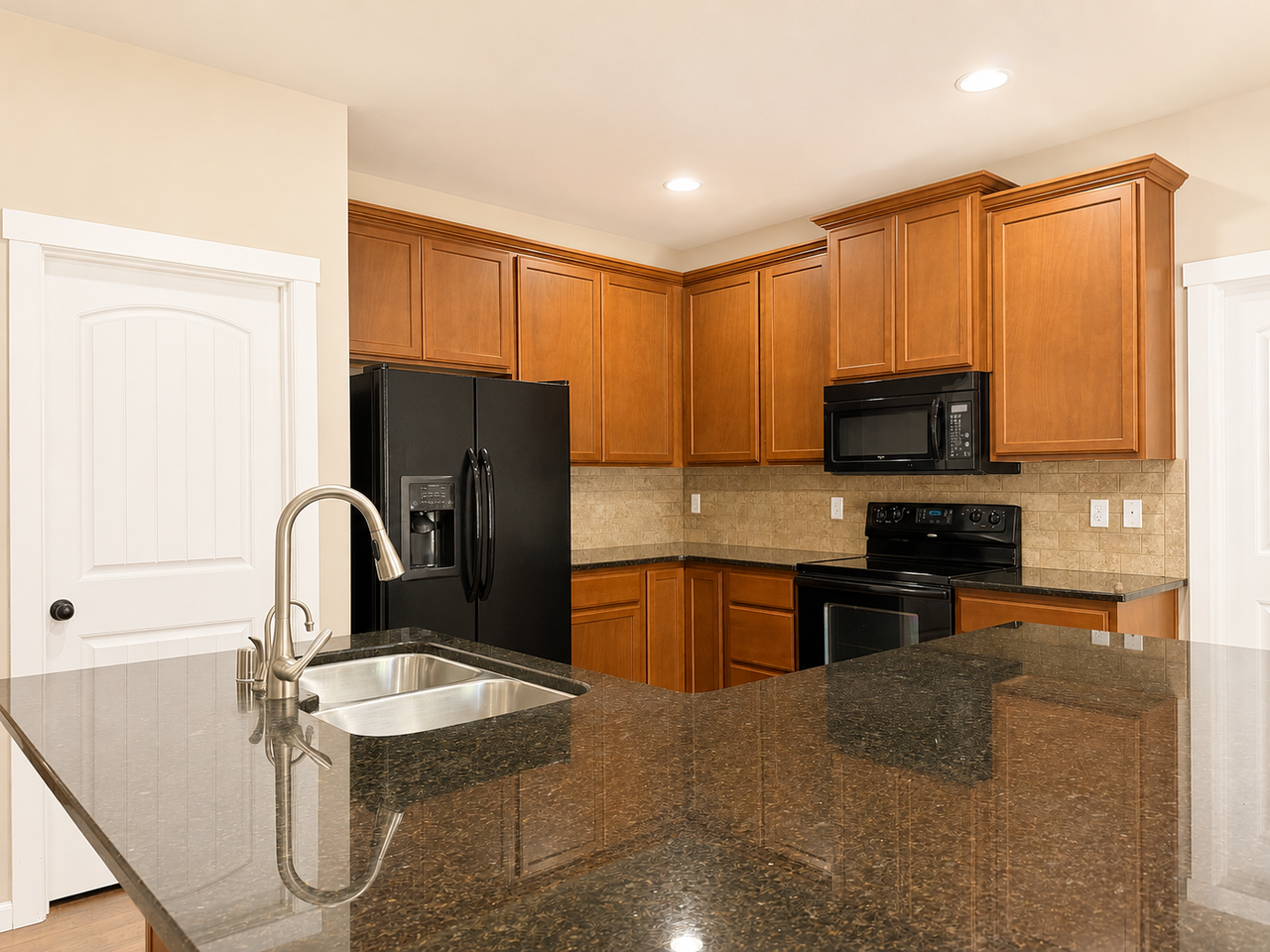 3918 Southlake Dr Se #1 - Photo 4 of 46