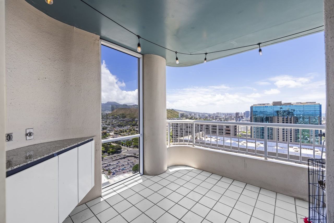 1212 Nuuanu Ave #1 - Photo 7 of 29