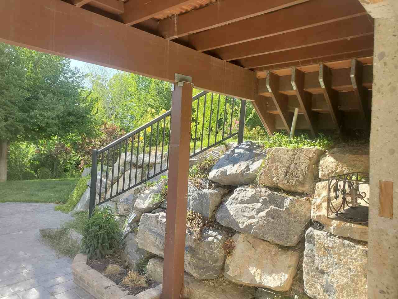 9885 N Deep Creek Dr #B - Photo 3 of 13