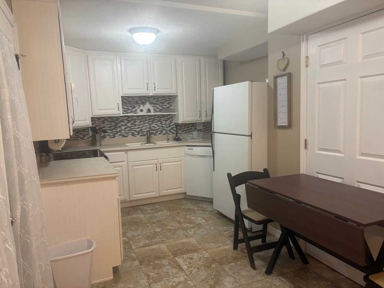 9885 N Deep Creek Dr #B - Photo 5 of 13