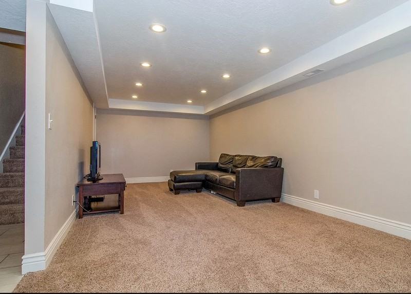 6007 S Ginger St - Photo 2 of 5