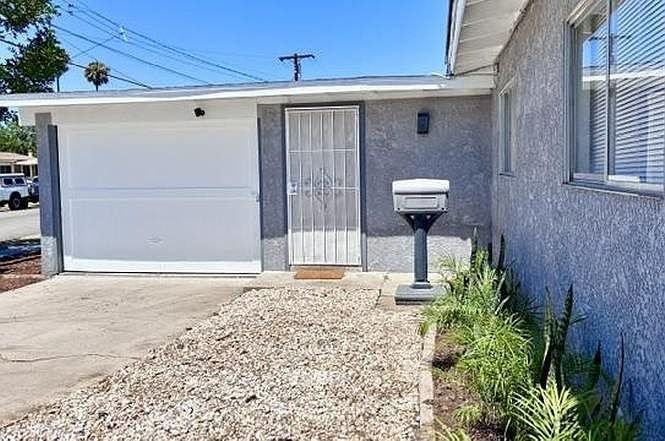 5178 Bowden Ave - Photo 2 of 12