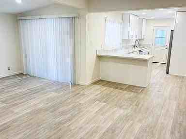 5178 Bowden Ave - Photo 4 of 12