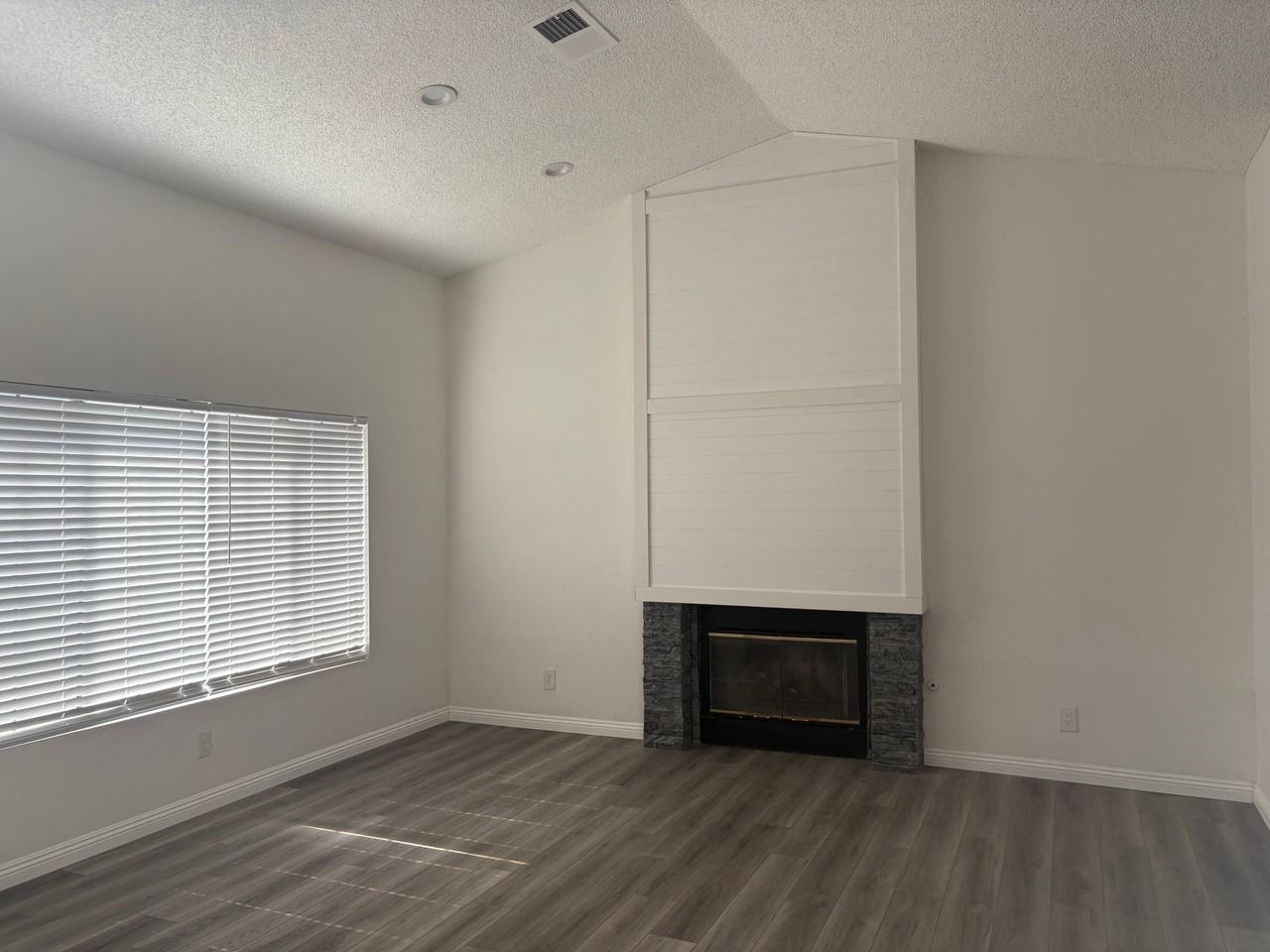 44348 27th St W - Photo 2 of 15