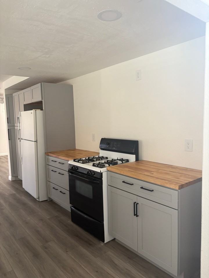 44348 27th St W - Photo 5 of 15