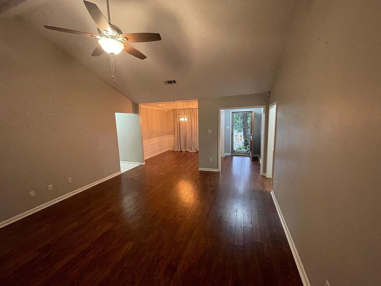 1717 Point West Dr - Photo 6 of 20