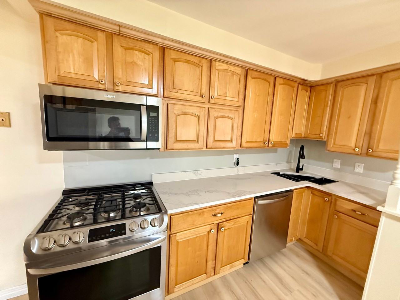 17268 Horger Ave - Photo 6 of 19