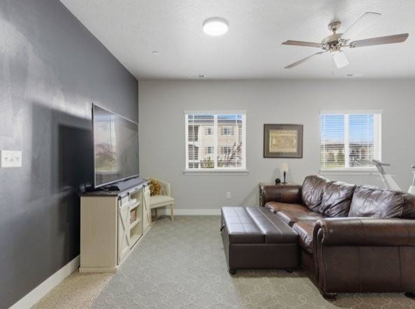 1821 N Crest Rd - Photo 3 of 19
