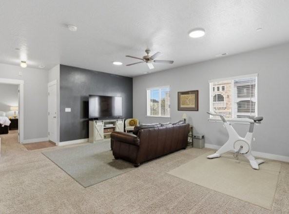 1821 N Crest Rd - Photo 5 of 19