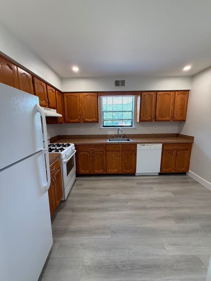 1255 Route - Photo 2 of 11