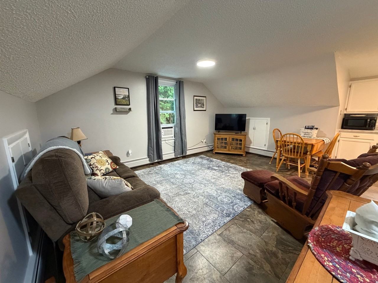 36 Edgemont Ave - Photo 2 of 12