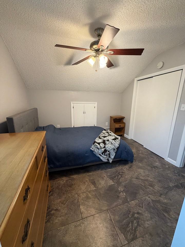 36 Edgemont Ave - Photo 4 of 12