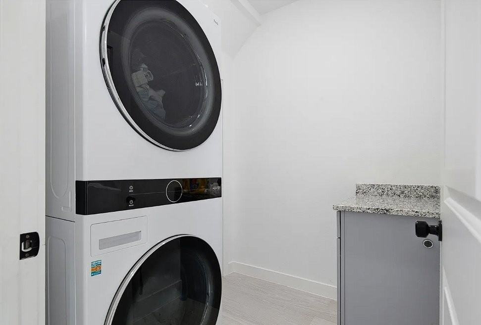 1469 Elmwood Ave - Photo 3 of 5