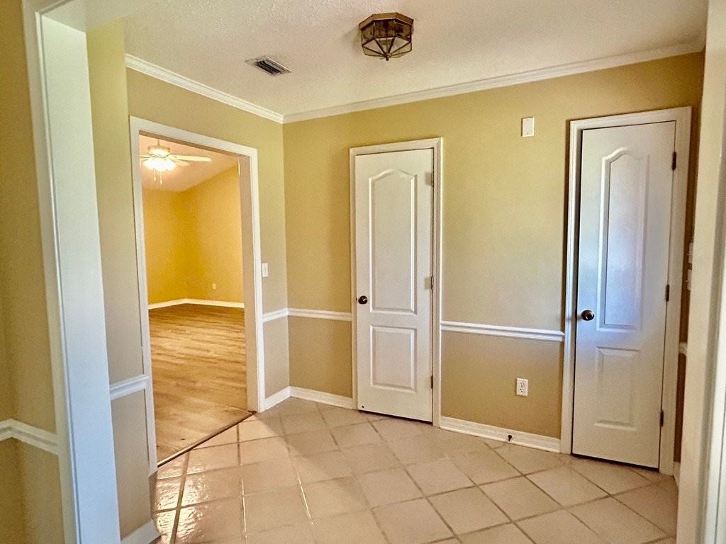 640 Wedgewood Dr - Photo 3 of 19