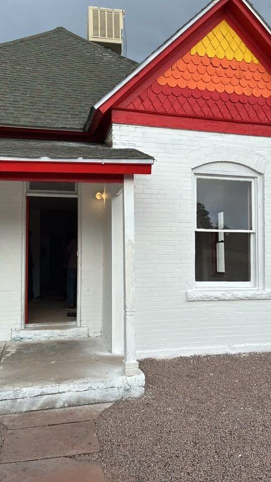 944 Carteret Ave - Photo 3 of 5