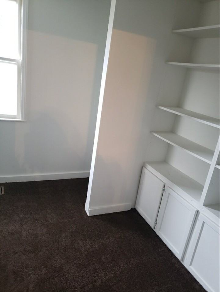 1426 W Euclid Ave - Photo 2 of 11