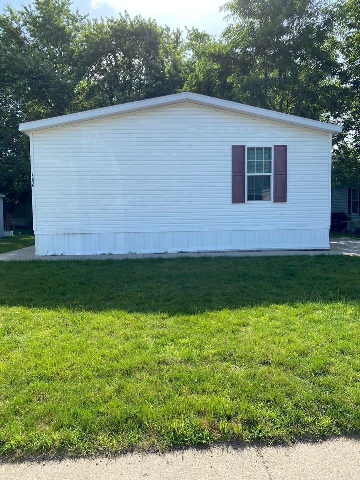 1856 Collins Ct #22 - Photo 2 of 13
