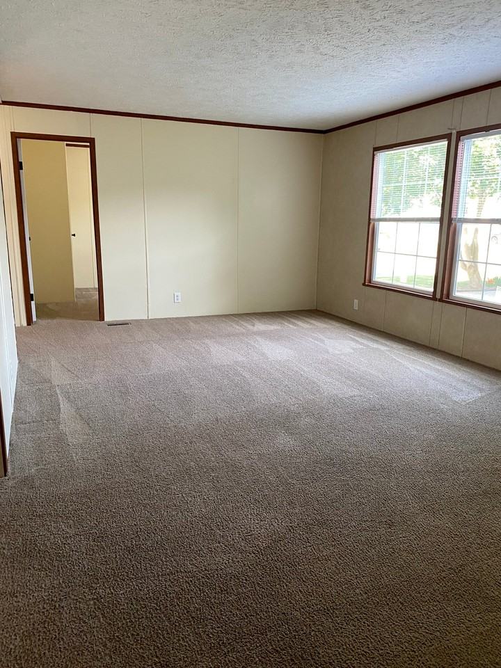 1856 Collins Ct #22 - Photo 4 of 13