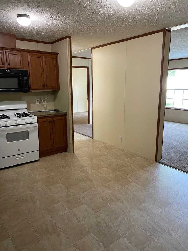 1856 Collins Ct #22 - Photo 6 of 13