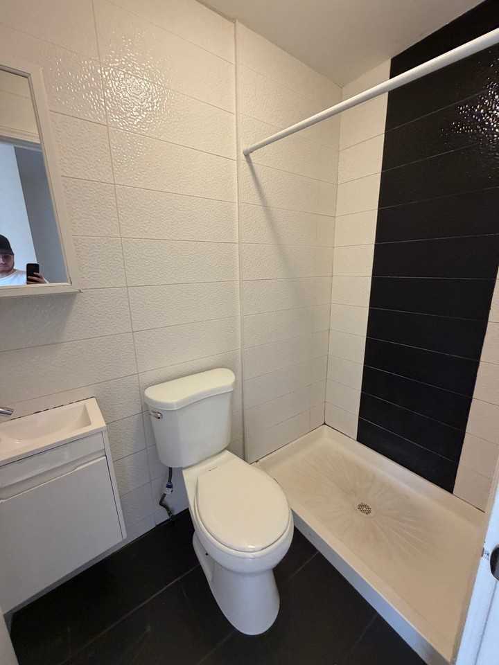326 Bloomfield Ave #2 - Photo 6 of 14