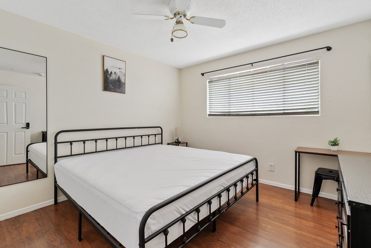 3120 W Bloomfield Rd - Photo 5 of 17