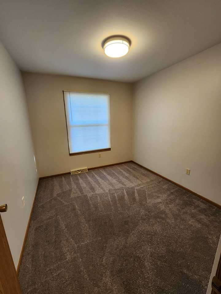 4835 44th Ct - Photo 6 of 13