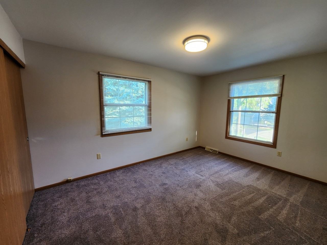 4835 44th Ct - Photo 7 of 13