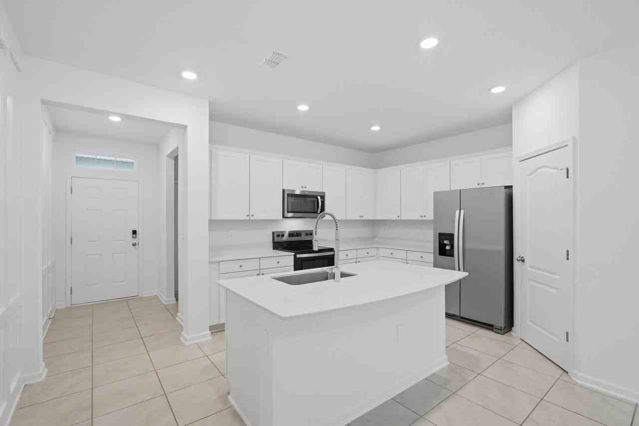 95 Seaport Breeze Rd - Photo 3 of 15