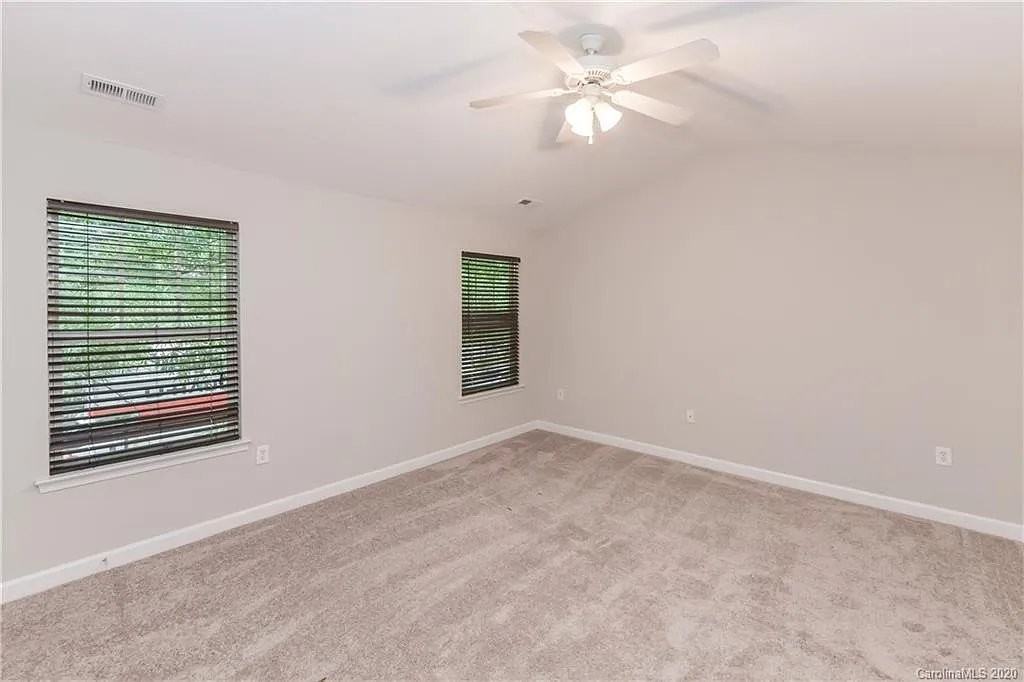 5915 Pisgah Way - Photo 3 of 4