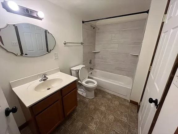1247 Oldfield Point Rd - Photo 4 of 7