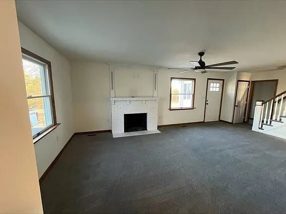1247 Oldfield Point Rd - Photo 5 of 7