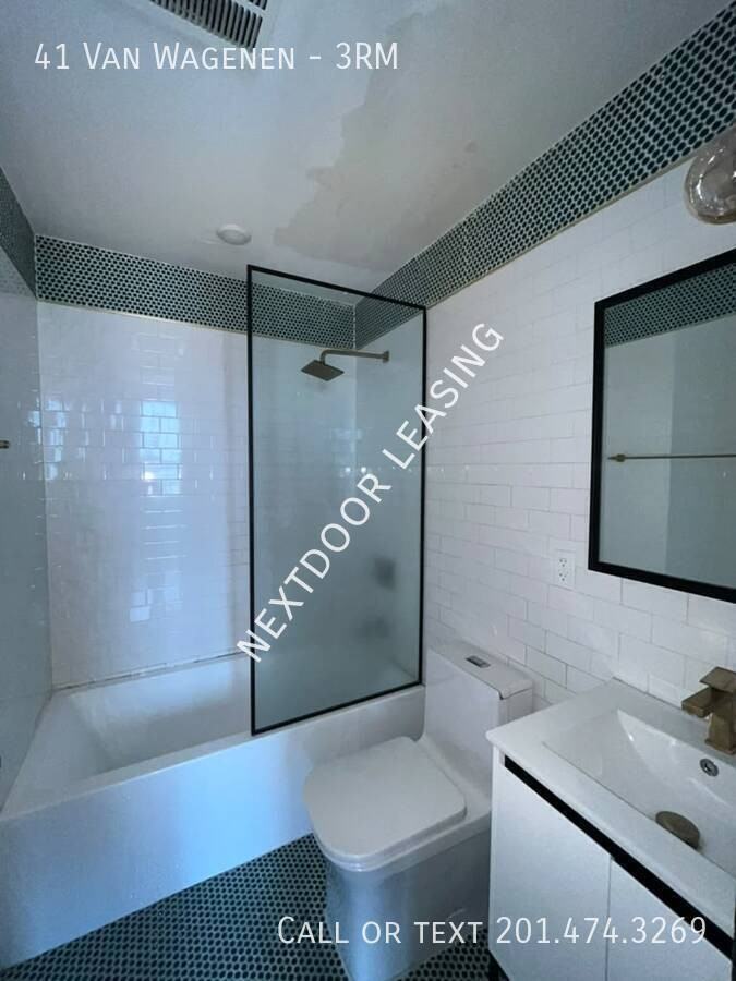 41 Van Wagenen Ave #3RM - Photo 3 of 11