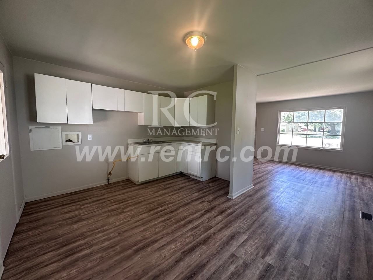 1213 Giddings St - Photo 2 of 14