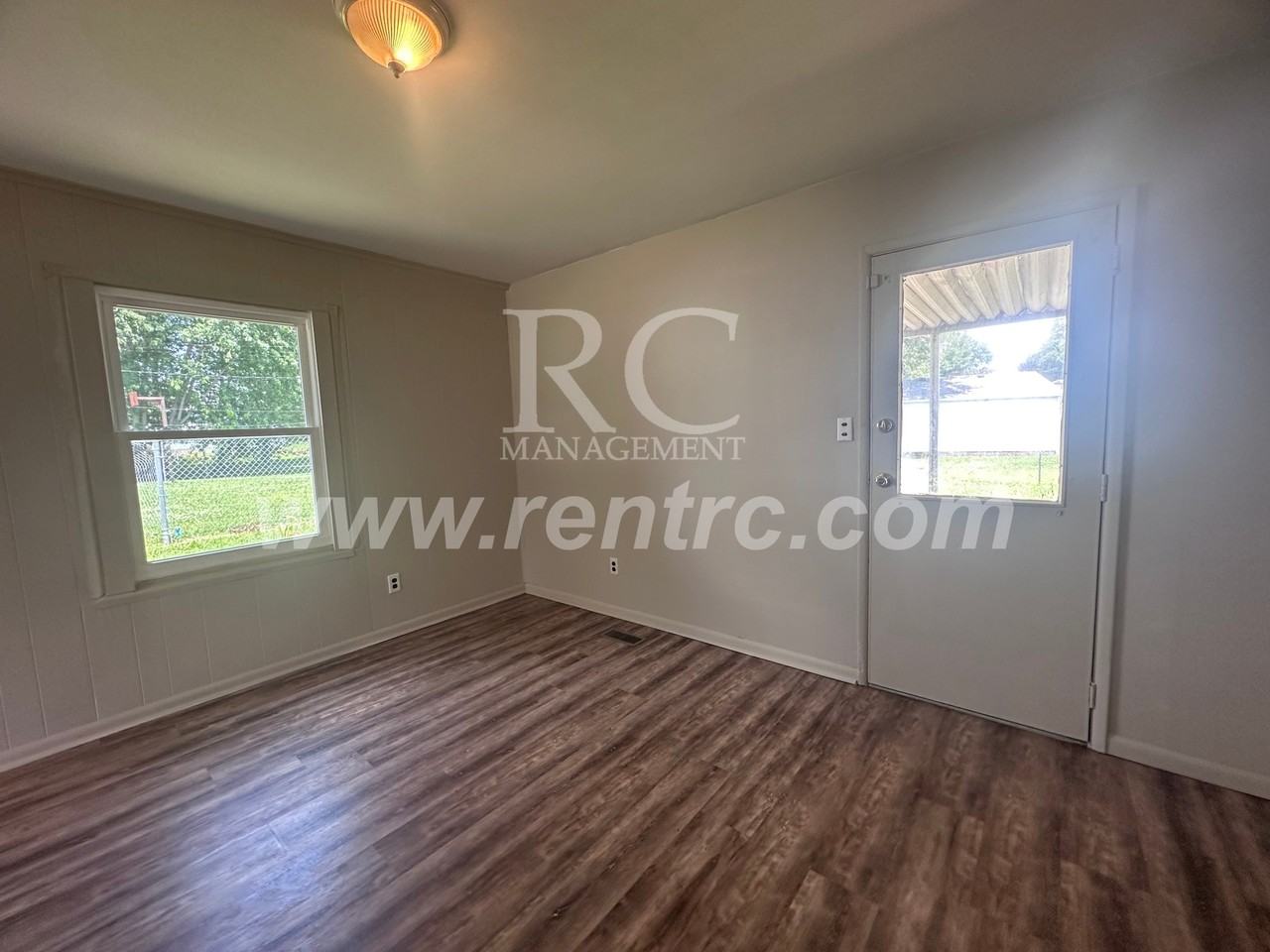 1213 Giddings St - Photo 3 of 14