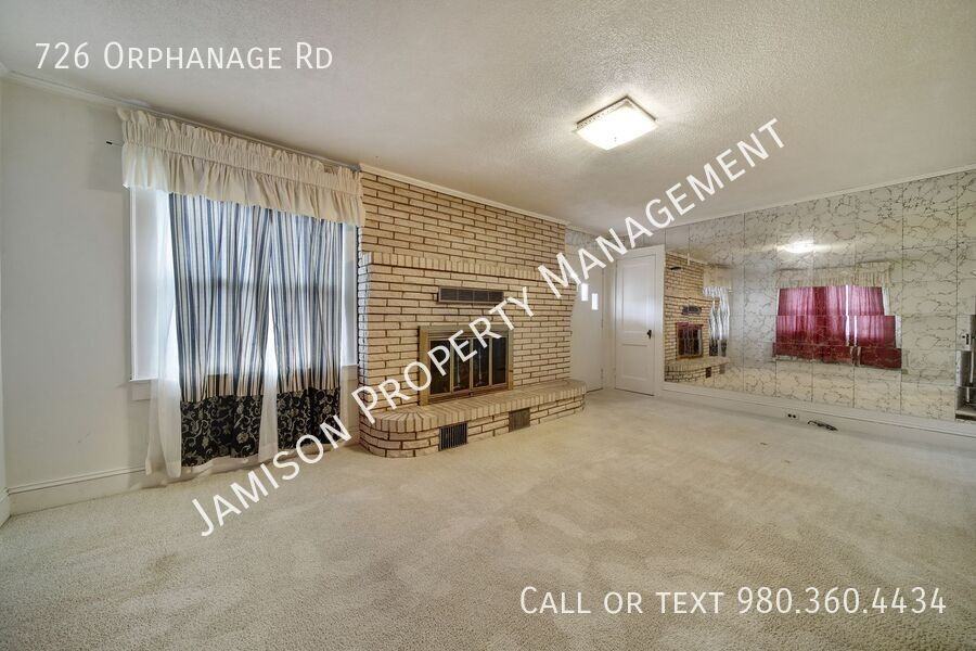 726 Orphanage Rd - Photo 3 of 30
