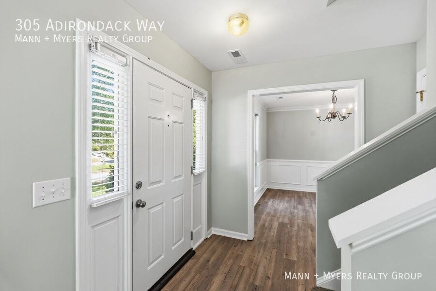 305 Adirondack Way - Photo 7 of 46