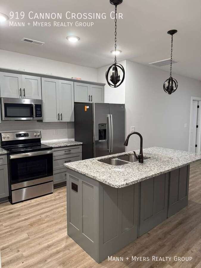 919 Cannon Crossing Cir - Photo 5 of 18
