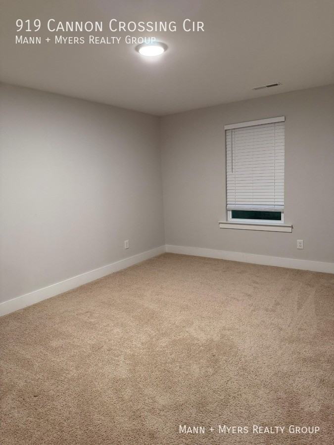 919 Cannon Crossing Cir - Photo 6 of 18