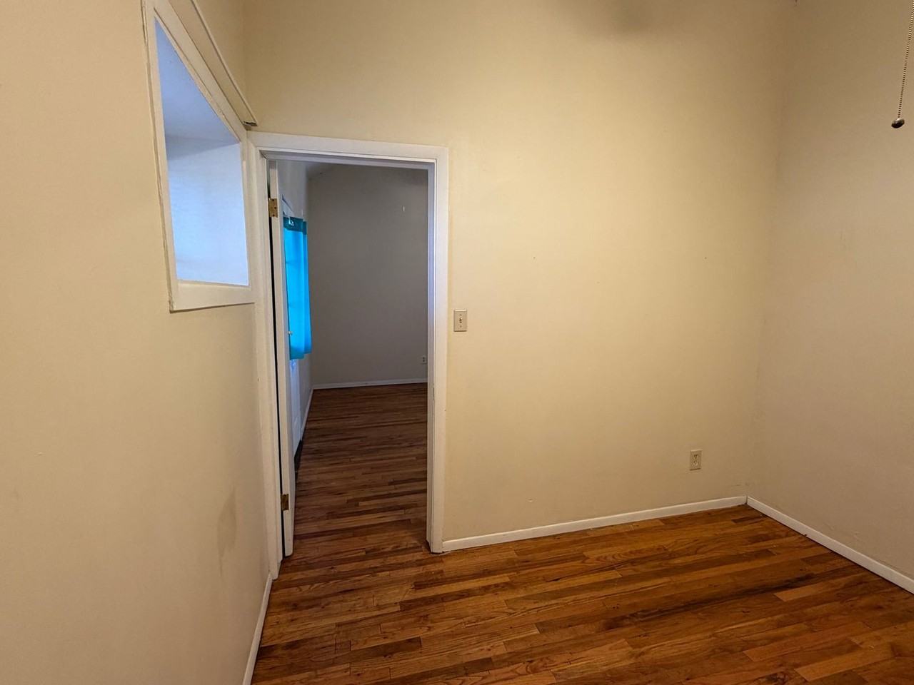 648 E 2nd St - Photo 7 of 11